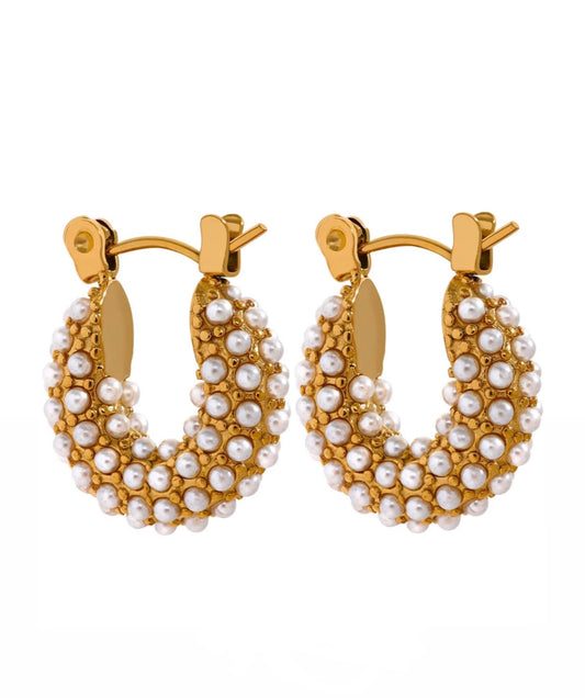 Small pearl earrings (hoop)